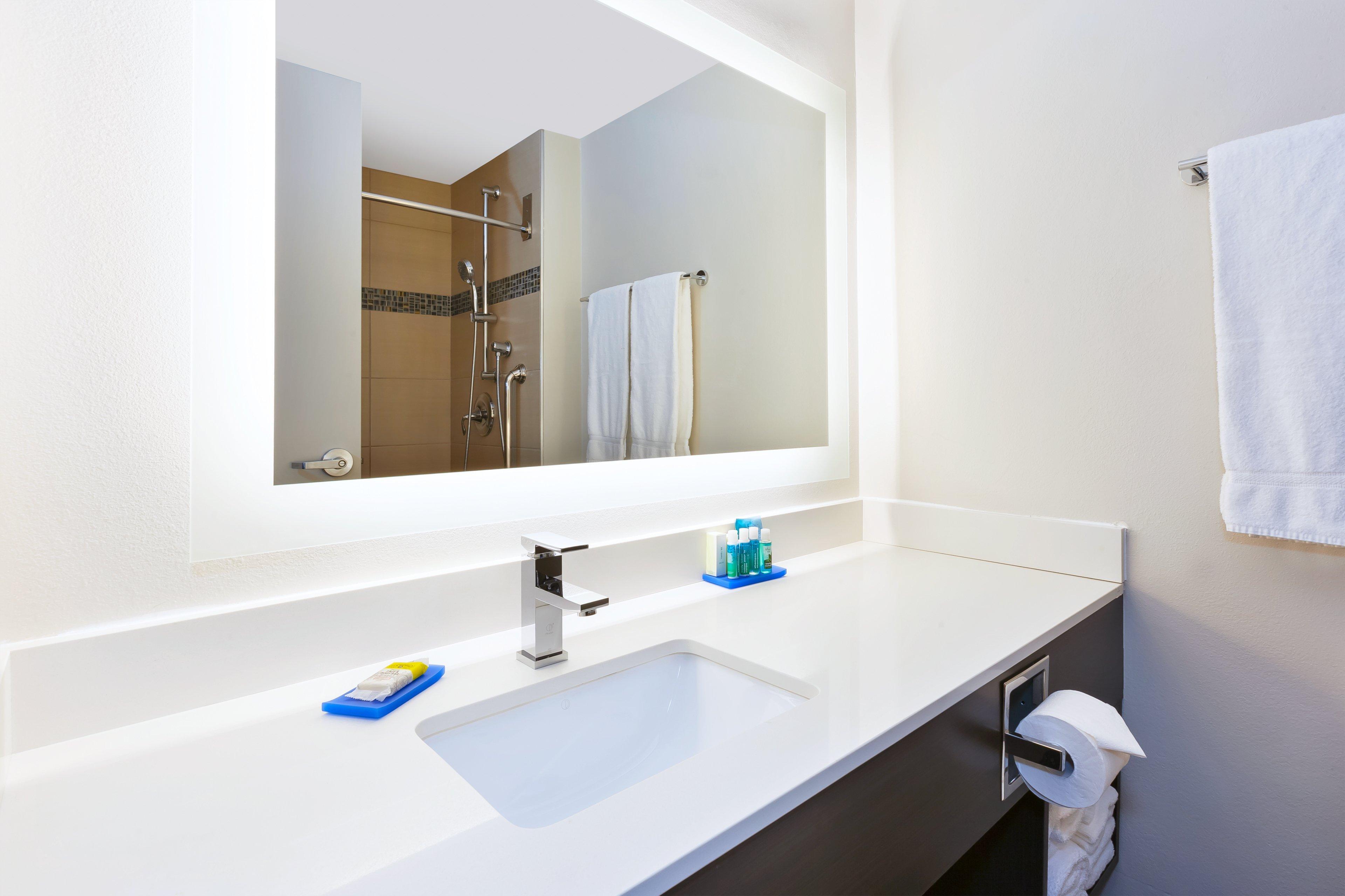 Hotel Express Airport - Polo Park By Ihg
