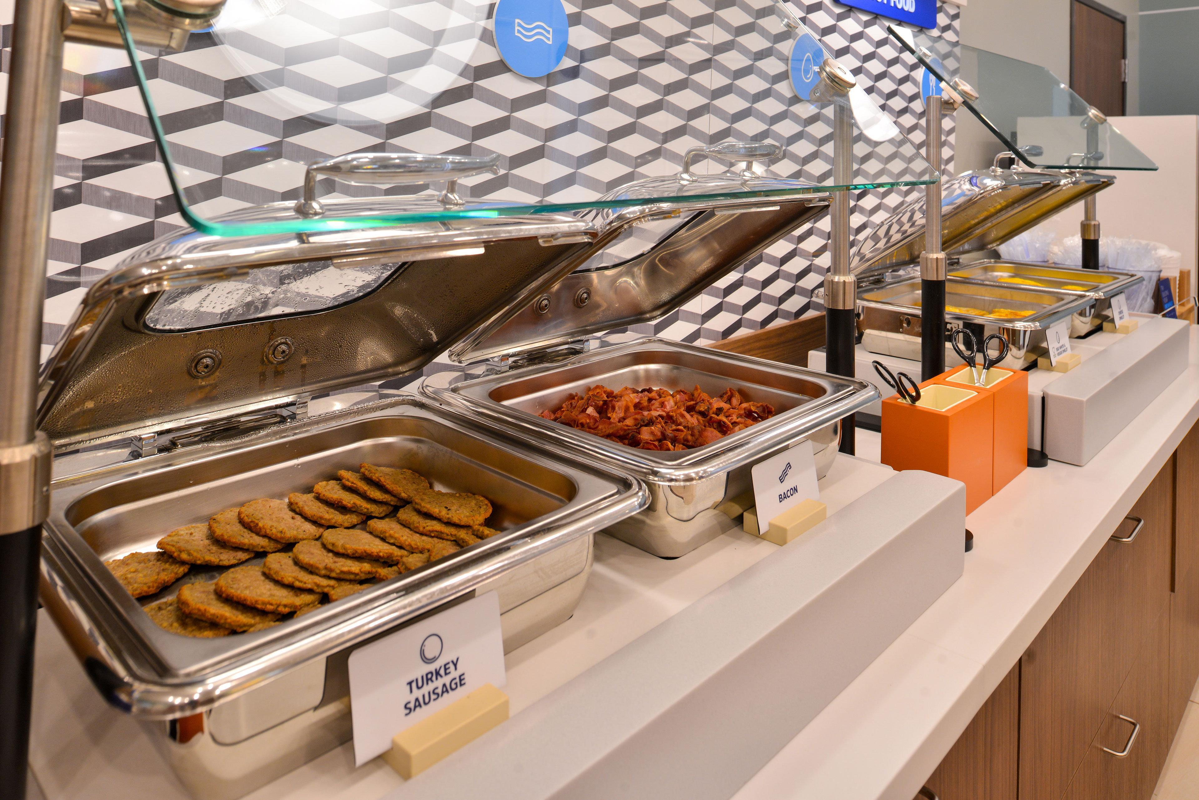 Express Airport - Polo Park By Ihg Hotel 3*