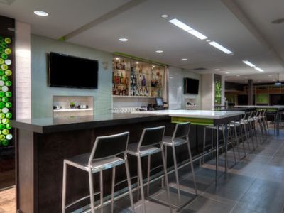 Express Airport - Polo Park By Ihg Hotel Winnipeg